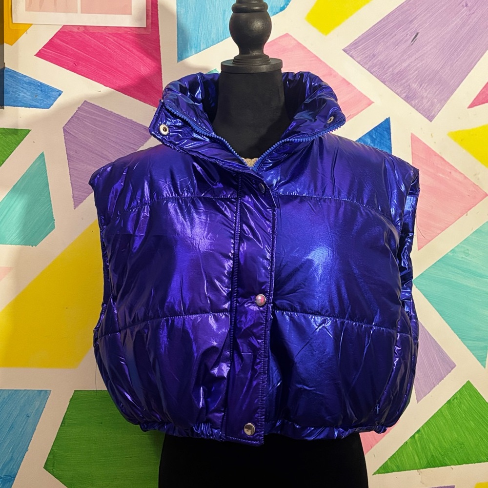 BRAND NEW! Gorgeous metallic Blue / Purple Shiny Puffer Vest💙 cute and comfy!